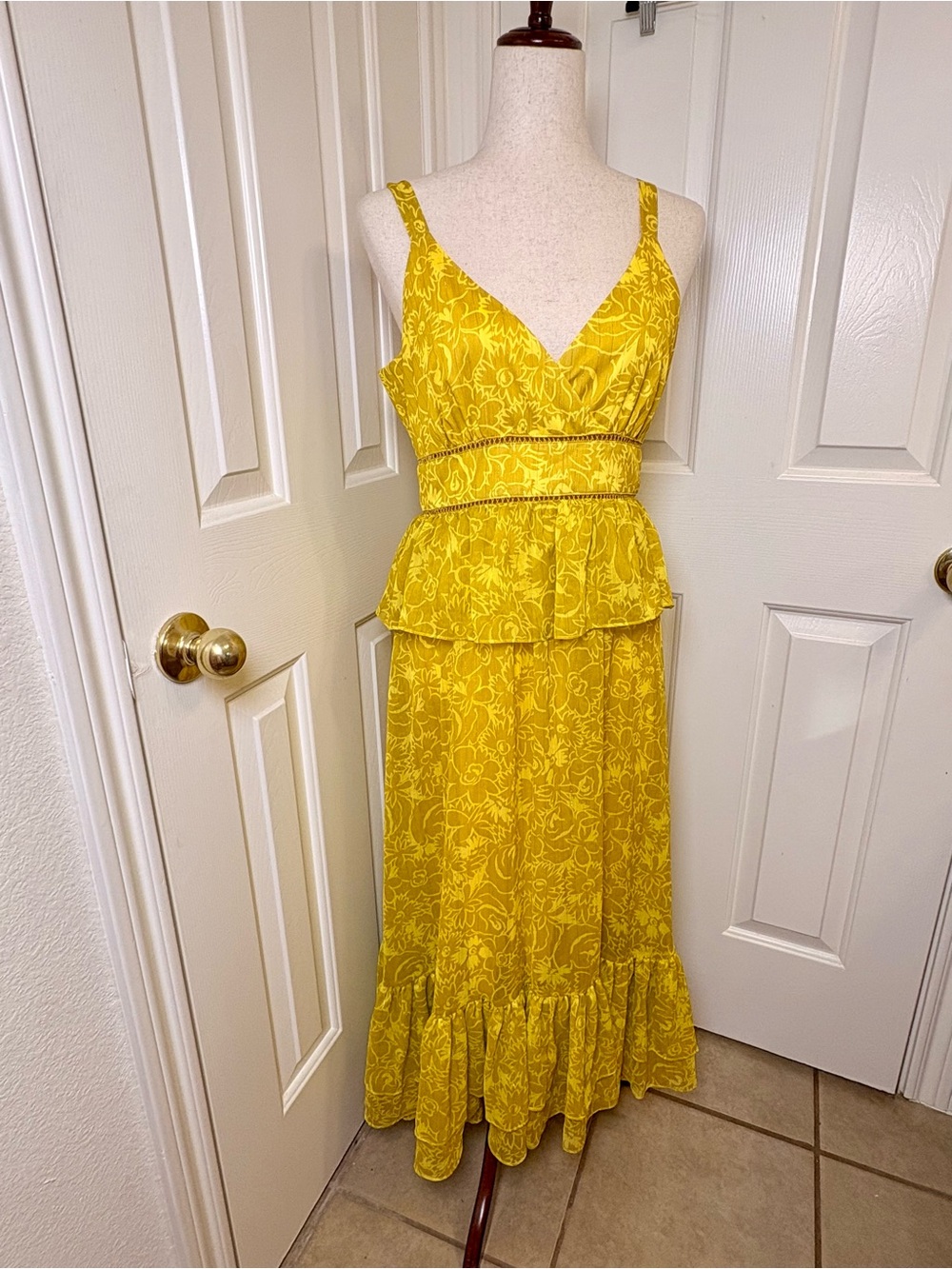 Revolve Likely Carla Floral Midi Dress Yellow Boho Resort Size 6 - Picture 2 of 11